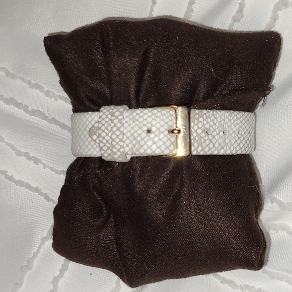 Badgley Mischka Watch - Picture 3 of 4